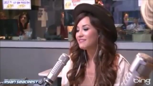 Demi Lovato\'s Interview with Ryan Seacrest -Skyscraper premier [Full] 2262