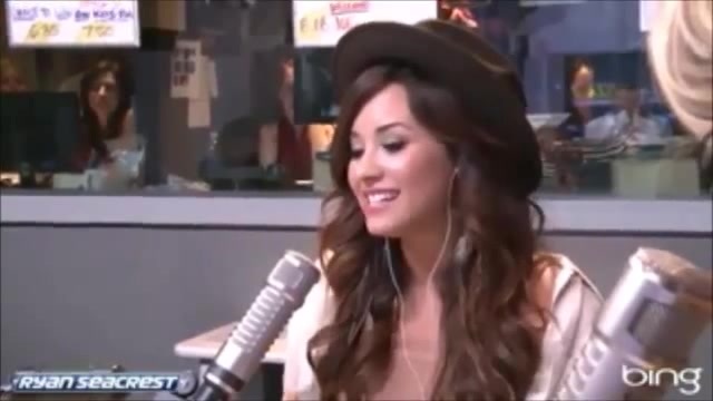 Demi Lovato\'s Interview with Ryan Seacrest -Skyscraper premier [Full] 2263