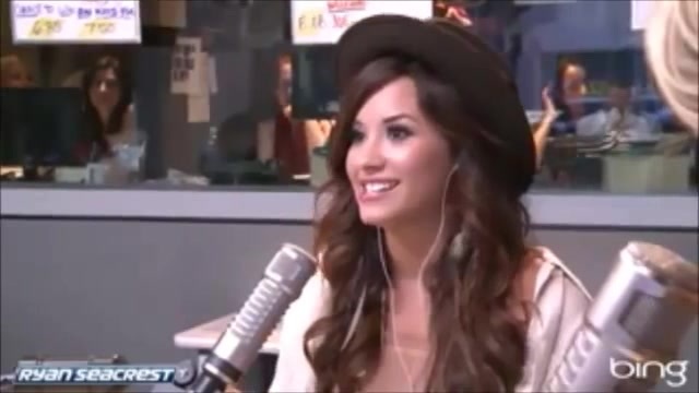 Demi Lovato\'s Interview with Ryan Seacrest -Skyscraper premier [Full] 2267