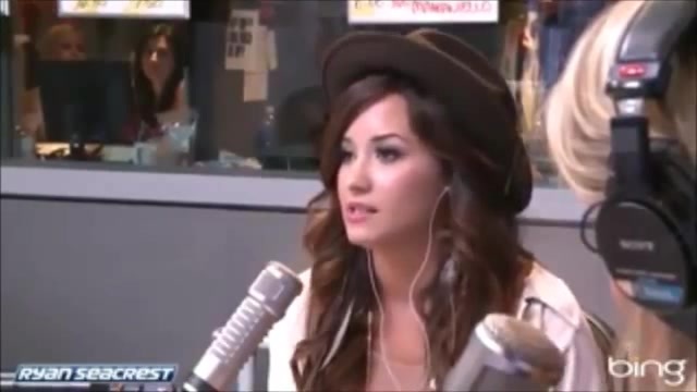 Demi Lovato\'s Interview with Ryan Seacrest -Skyscraper premier [Full] 1475
