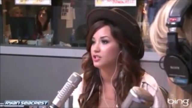 Demi Lovato\'s Interview with Ryan Seacrest -Skyscraper premier [Full] 1476 - Demilu Interview with Ryan Seacrest -Skyscraper premier Part oo2