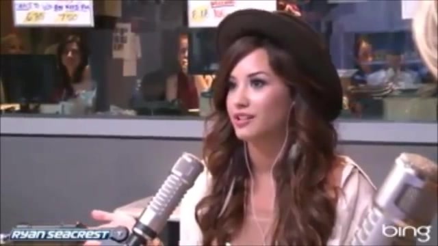 Demi Lovato\'s Interview with Ryan Seacrest -Skyscraper premier [Full] 2271