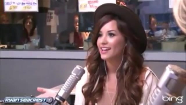 Demi Lovato\'s Interview with Ryan Seacrest -Skyscraper premier [Full] 2273