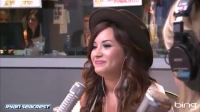 Demi Lovato\'s Interview with Ryan Seacrest -Skyscraper premier [Full] 1887