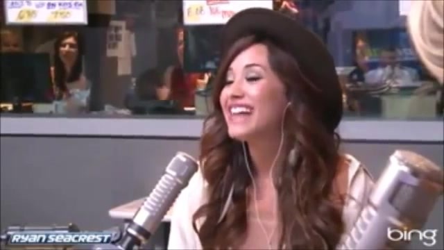 Demi Lovato\'s Interview with Ryan Seacrest -Skyscraper premier [Full] 2282