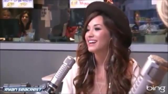 Demi Lovato\'s Interview with Ryan Seacrest -Skyscraper premier [Full] 2286