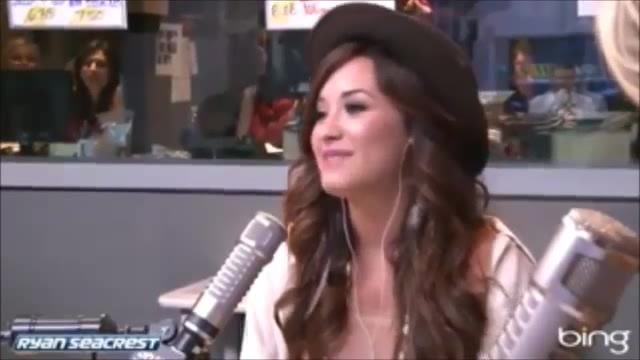 Demi Lovato\'s Interview with Ryan Seacrest -Skyscraper premier [Full] 2287