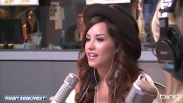 Demi Lovato\'s Interview with Ryan Seacrest -Skyscraper premier [Full] 1899