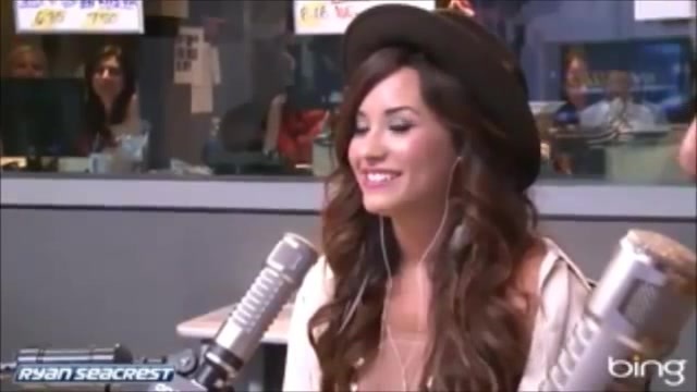 Demi Lovato\'s Interview with Ryan Seacrest -Skyscraper premier [Full] 2291 - Demilu Interview with Ryan Seacrest -Skyscraper premier Part oo4