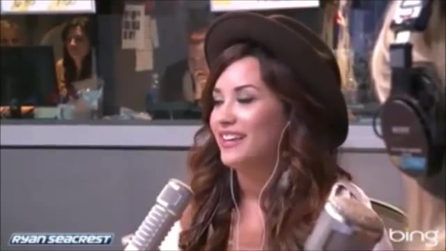 Demi Lovato\'s Interview with Ryan Seacrest -Skyscraper premier [Full] 1902