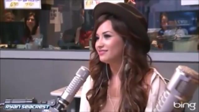 Demi Lovato\'s Interview with Ryan Seacrest -Skyscraper premier [Full] 2295