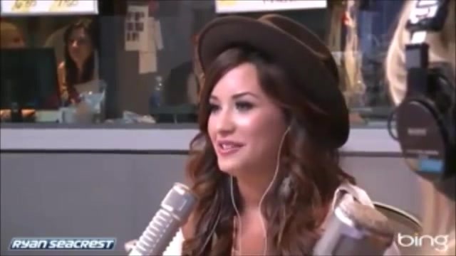 Demi Lovato\'s Interview with Ryan Seacrest -Skyscraper premier [Full] 1906