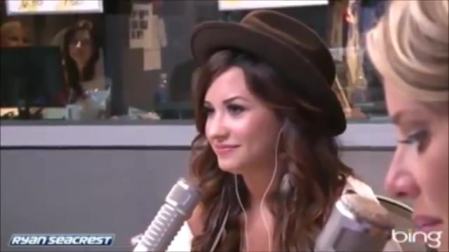 Demi Lovato\'s Interview with Ryan Seacrest -Skyscraper premier [Full] 1925