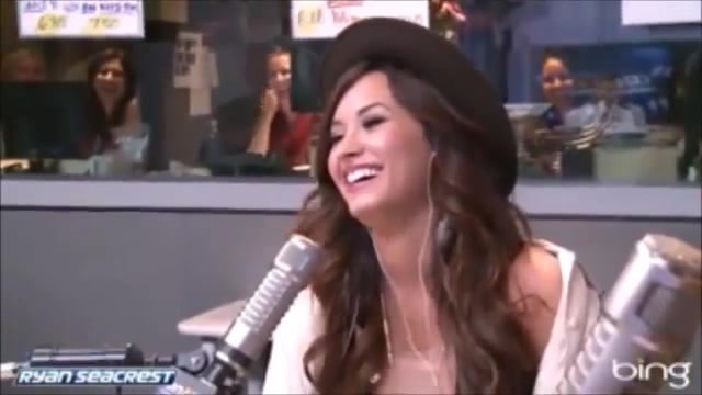 Demi Lovato\'s Interview with Ryan Seacrest -Skyscraper premier [Full] 2325