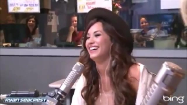 Demi Lovato\'s Interview with Ryan Seacrest -Skyscraper premier [Full] 2326