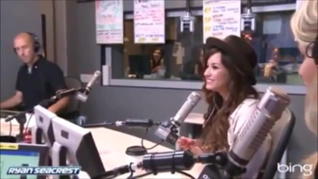 Demi Lovato\'s Interview with Ryan Seacrest -Skyscraper premier [Full] 2786 - Demilu Interview with Ryan Seacrest -Skyscraper premier Part oo5