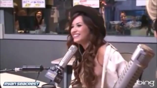 Demi Lovato\'s Interview with Ryan Seacrest -Skyscraper premier [Full] 2330