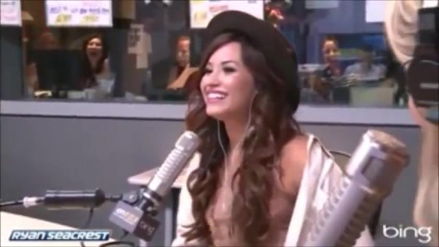 Demi Lovato\'s Interview with Ryan Seacrest -Skyscraper premier [Full] 2331 - Demilu Interview with Ryan Seacrest -Skyscraper premier Part oo4