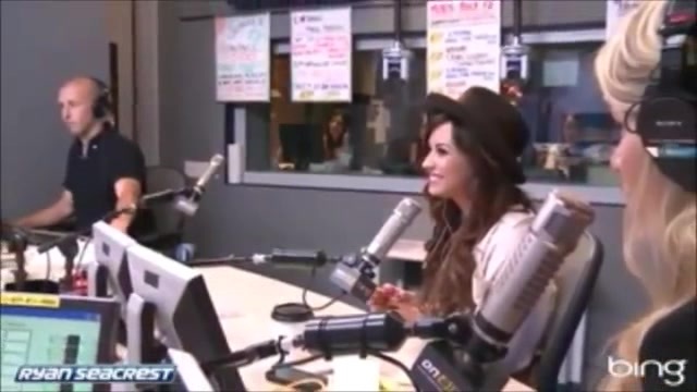 Demi Lovato\'s Interview with Ryan Seacrest -Skyscraper premier [Full] 2790