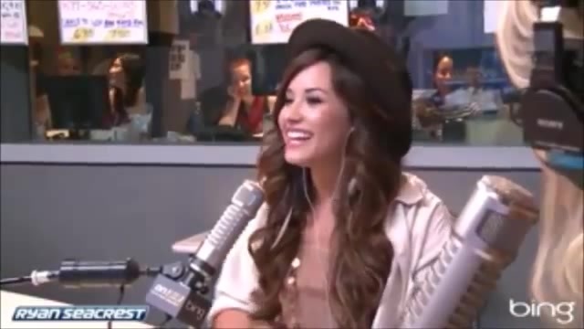Demi Lovato\'s Interview with Ryan Seacrest -Skyscraper premier [Full] 2341