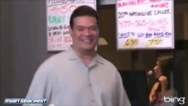 Demi Lovato\'s Interview with Ryan Seacrest -Skyscraper premier [Full] 2805 - Demilu Interview with Ryan Seacrest -Skyscraper premier Part oo5