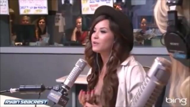 Demi Lovato\'s Interview with Ryan Seacrest -Skyscraper premier [Full] 2349