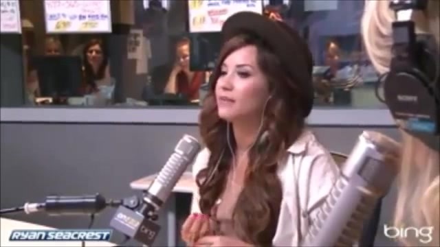 Demi Lovato\'s Interview with Ryan Seacrest -Skyscraper premier [Full] 2352