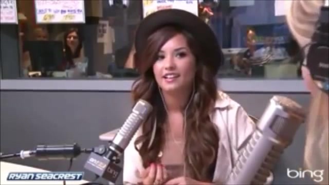 Demi Lovato\'s Interview with Ryan Seacrest -Skyscraper premier [Full] 2355