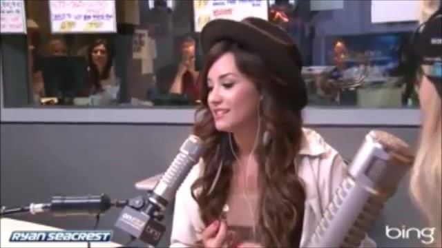 Demi Lovato\'s Interview with Ryan Seacrest -Skyscraper premier [Full] 2363 - Demilu Interview with Ryan Seacrest -Skyscraper premier Part oo4