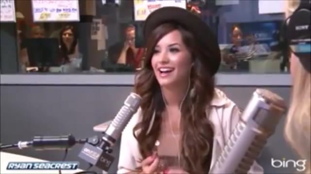 Demi Lovato\'s Interview with Ryan Seacrest -Skyscraper premier [Full] 2367