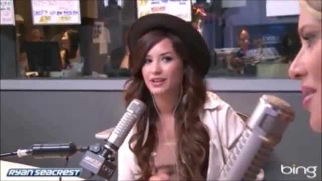 Demi Lovato\'s Interview with Ryan Seacrest -Skyscraper premier [Full] 2371 - Demilu Interview with Ryan Seacrest -Skyscraper premier Part oo4