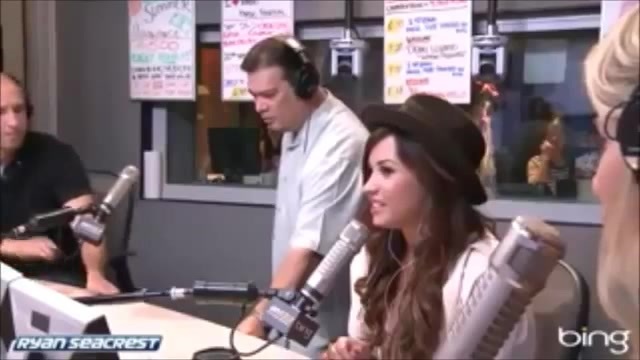 Demi Lovato\'s Interview with Ryan Seacrest -Skyscraper premier [Full] 2860 - Demilu Interview with Ryan Seacrest -Skyscraper premier Part oo5