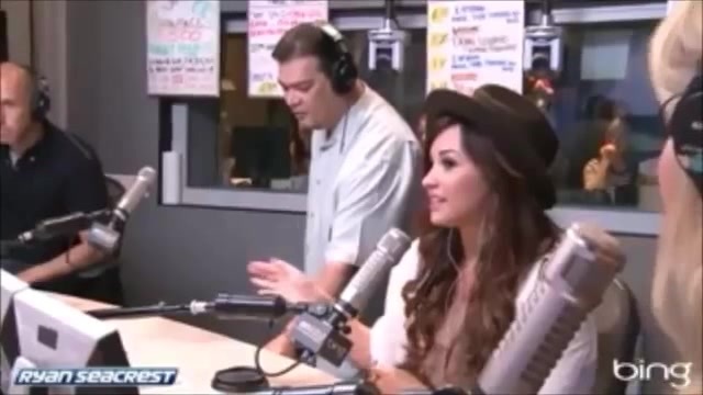 Demi Lovato\'s Interview with Ryan Seacrest -Skyscraper premier [Full] 2866 - Demilu Interview with Ryan Seacrest -Skyscraper premier Part oo5