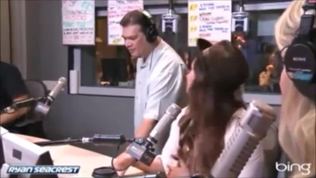Demi Lovato\'s Interview with Ryan Seacrest -Skyscraper premier [Full] 2870 - Demilu Interview with Ryan Seacrest -Skyscraper premier Part oo5