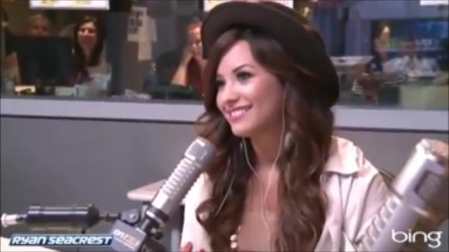Demi Lovato\'s Interview with Ryan Seacrest -Skyscraper premier [Full] 2404 - Demilu Interview with Ryan Seacrest -Skyscraper premier Part oo4