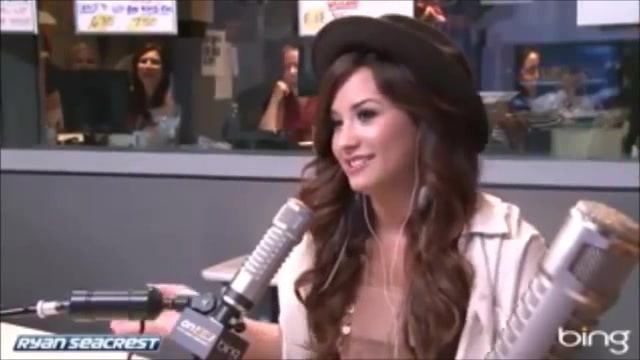Demi Lovato\'s Interview with Ryan Seacrest -Skyscraper premier [Full] 2414 - Demilu Interview with Ryan Seacrest -Skyscraper premier Part oo4