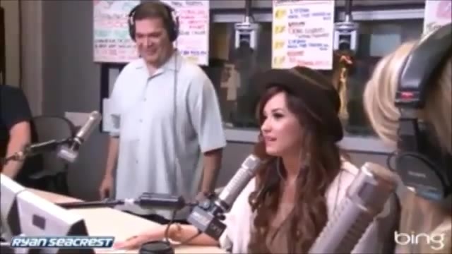 Demi Lovato\'s Interview with Ryan Seacrest -Skyscraper premier [Full] 2890 - Demilu Interview with Ryan Seacrest -Skyscraper premier Part oo5