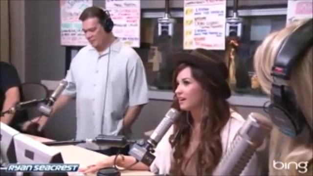 Demi Lovato\'s Interview with Ryan Seacrest -Skyscraper premier [Full] 2893 - Demilu Interview with Ryan Seacrest -Skyscraper premier Part oo5