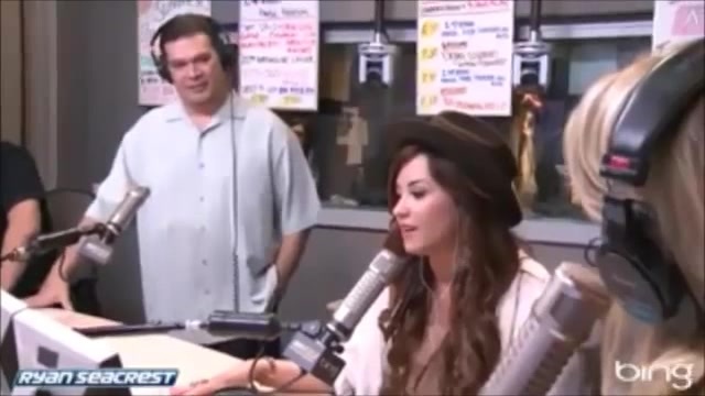 Demi Lovato\'s Interview with Ryan Seacrest -Skyscraper premier [Full] 2895 - Demilu Interview with Ryan Seacrest -Skyscraper premier Part oo5