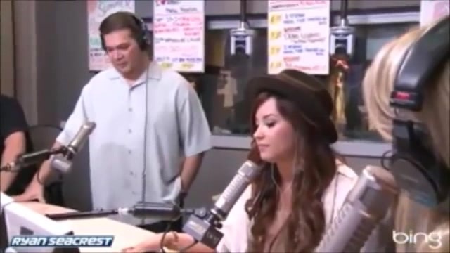 Demi Lovato\'s Interview with Ryan Seacrest -Skyscraper premier [Full] 2898 - Demilu Interview with Ryan Seacrest -Skyscraper premier Part oo5