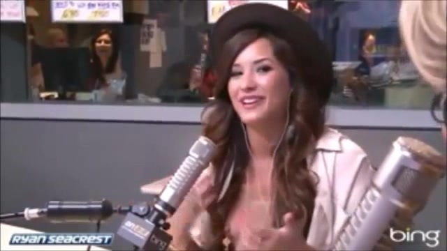 Demi Lovato\'s Interview with Ryan Seacrest -Skyscraper premier [Full] 2432 - Demilu Interview with Ryan Seacrest -Skyscraper premier Part oo4