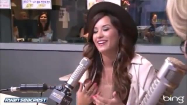Demi Lovato\'s Interview with Ryan Seacrest -Skyscraper premier [Full] 2433 - Demilu Interview with Ryan Seacrest -Skyscraper premier Part oo4