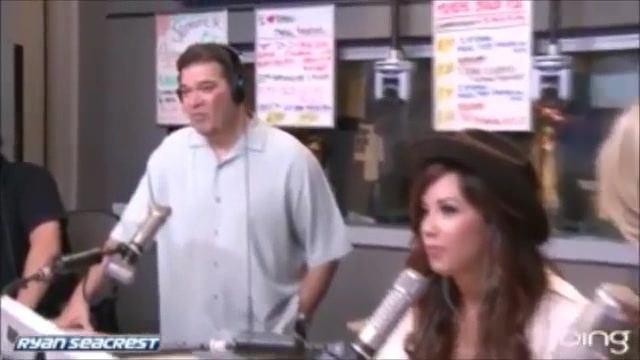 Demi Lovato\'s Interview with Ryan Seacrest -Skyscraper premier [Full] 2909