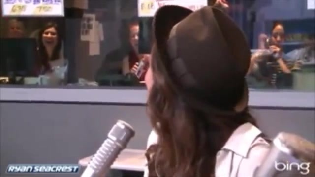 Demi Lovato\'s Interview with Ryan Seacrest -Skyscraper premier [Full] 2463 - Demilu Interview with Ryan Seacrest -Skyscraper premier Part oo4