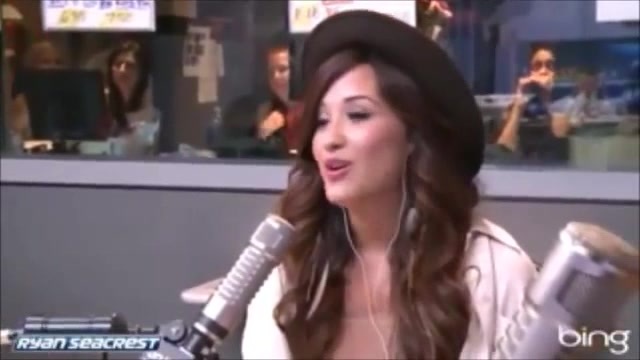 Demi Lovato\'s Interview with Ryan Seacrest -Skyscraper premier [Full] 2485