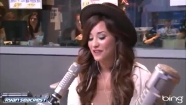 Demi Lovato\'s Interview with Ryan Seacrest -Skyscraper premier [Full] 2491