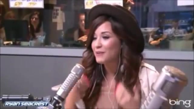 Demi Lovato\'s Interview with Ryan Seacrest -Skyscraper premier [Full] 2492