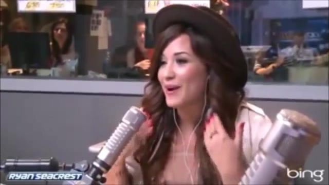 Demi Lovato\'s Interview with Ryan Seacrest -Skyscraper premier [Full] 2493