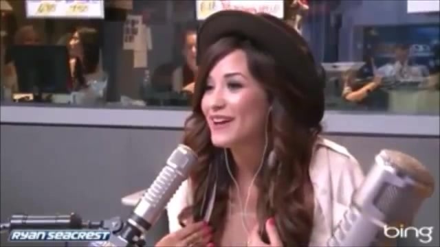 Demi Lovato\'s Interview with Ryan Seacrest -Skyscraper premier [Full] 2495