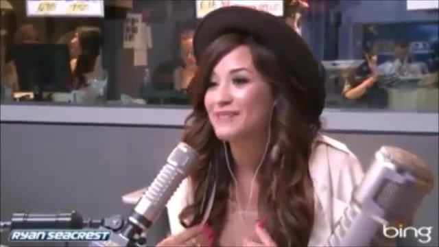 Demi Lovato\'s Interview with Ryan Seacrest -Skyscraper premier [Full] 2496 - Demilu Interview with Ryan Seacrest -Skyscraper premier Part oo4